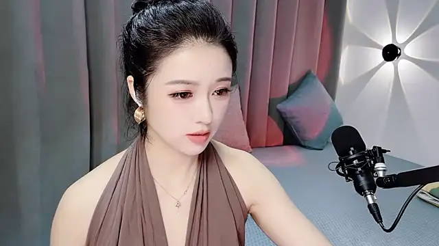 Momo-Wow online show from 24, 6, 2026