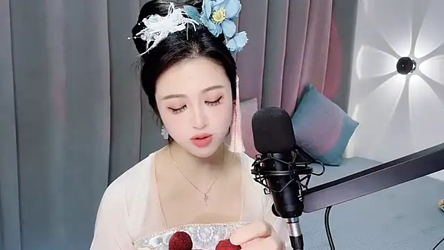 Momo-Wow online show from 15, 6, 2026