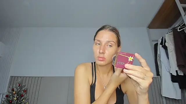 SofiClimbing online show from 19, 12, 2025