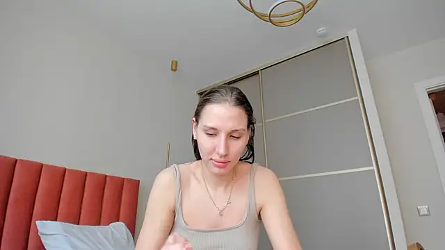 SofiClimbing online show from 5, 3, 2025