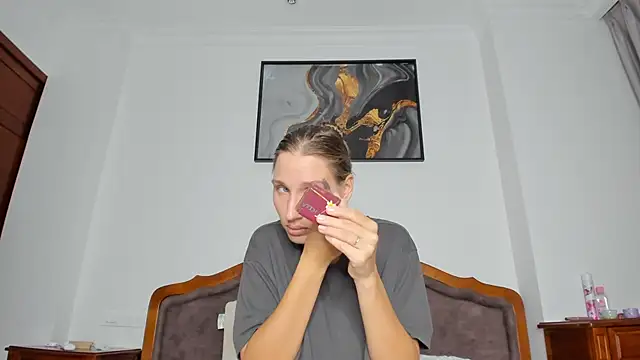 SofiClimbing online show from 19, 11, 2025