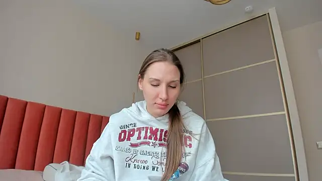 SofiClimbing online show from 11, 3, 2025