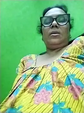 Snapshot of chatterjeesayani567 chatting on 5, 7, 2026 chatterjeesayani567 online show from 5, 7, 2026