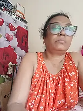 Snapshot of chatterjeesayani567 chatting on 24, 6, 2026 chatterjeesayani567 online show from 24, 6, 2026