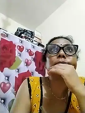 Snapshot of chatterjeesayani567 chatting on 10, 6, 2026 chatterjeesayani567 online show from 10, 6, 2026