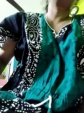 Snapshot of chatterjeesayani567 chatting on 15, 7, 2026 chatterjeesayani567 online show from 15, 7, 2026