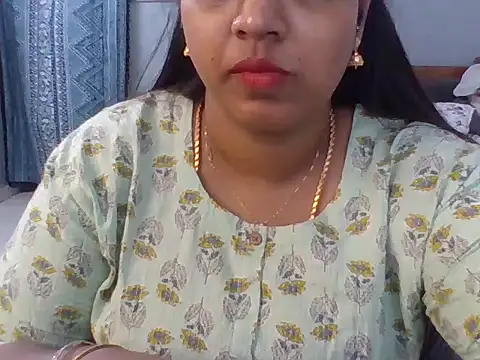Snapshot of Tamil_hot_Meenu chatting on 17, 6, 2026 Tamil hot Meenu online show from 17, 6, 2026