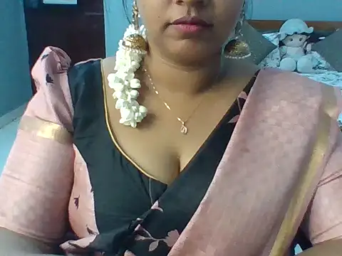 Snapshot of Tamil_hot_Meenu chatting on 11, 6, 2026 Tamil hot Meenu online show from 11, 6, 2026