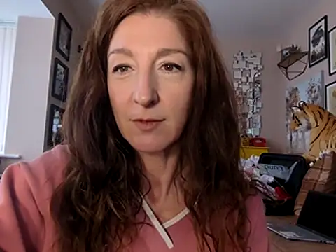 Lady T xoxo online show from 2, 7, 2026