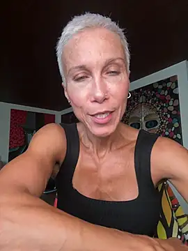 GymQueenCarmen online show from 17, 7, 2026