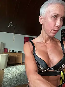 GymQueenCarmen online show from 18, 7, 2026