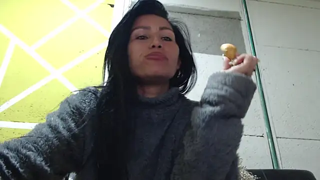 Nicolsweet  online show from 17, 7, 2026