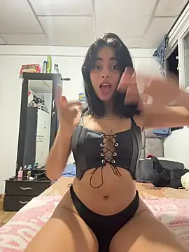 Pretty Adixxion online show from 25, 7, 2026