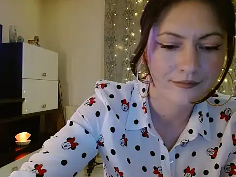 LoraBelle12 online show from 3, 6, 2026