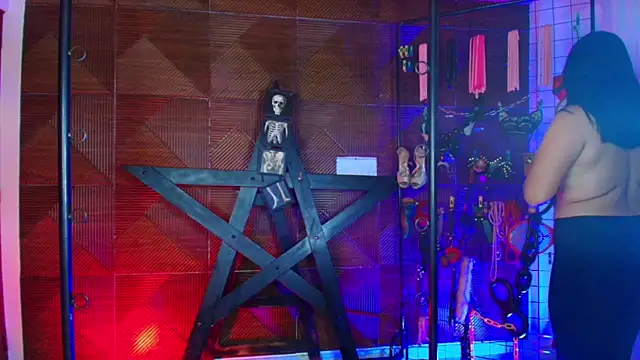 Annie bdsm hardcore online show from 25, 6, 2026