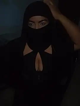 nayla mohammed  online show from 2, 6, 2026