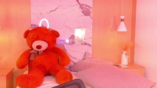 EmiilyLovex online show from 9, 6, 2026