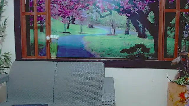Snapshot of Honey_Balenciaga chatting on 25, 6, 2026 Honey Balenciaga online show from 25, 6, 2026