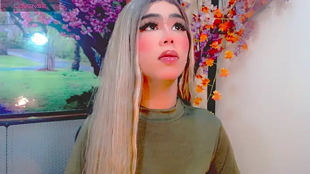 Snapshot of Honey_Balenciaga chatting on 24, 6, 2026 Honey Balenciaga online show from 24, 6, 2026