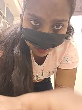 Snapshot of jaanvisharmaaa chatting on 17, 7, 2026 jaanvisharmaaa online show from 17, 7, 2026