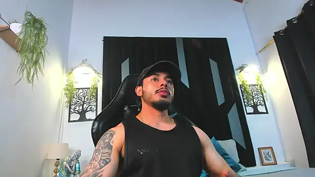 Snapshot of Justin_WhiteJS chatting on 3, 6, 2026 Justin WhiteJS online show from 3, 6, 2026