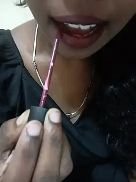 Snapshot of Sexy-Zeenat chatting on 10, 7, 2026 Sexy-Zeenat online show from 10, 7, 2026