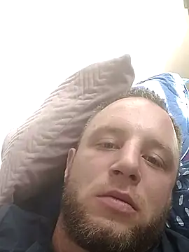 Kozikmistrz1995 online show from 2, 6, 2026