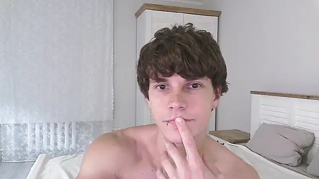 Snapshot of Eric_Crush chatting on 22, 6, 2026 Eric Crush online show from 22, 6, 2026
