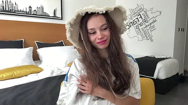 kittyrae online show from 19, 7, 2026