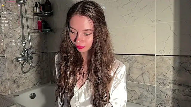 kittyrae online show from 24, 6, 2026
