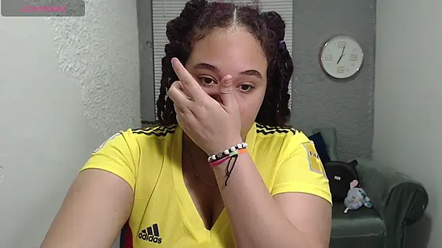 leilasosexy online show from 17, 6, 2026