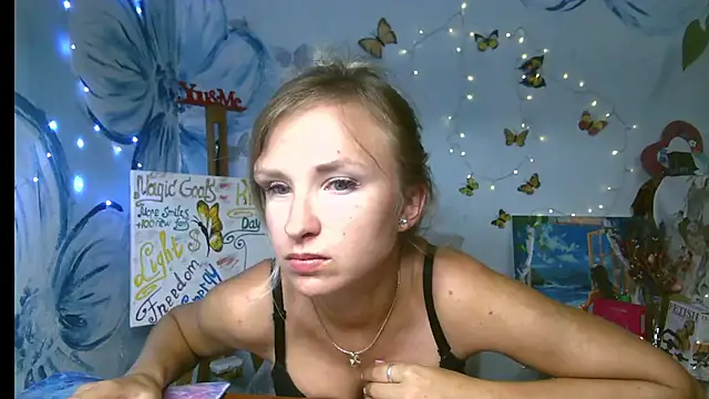 Snapshot of magic_life chatting on 4, 7, 2026 magic life online show from 4, 7, 2026