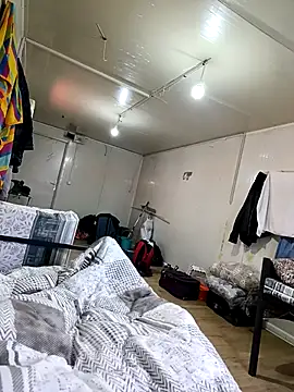 Snapshot of Singlemaleforcouples chatting on 28, 2, 2026 Singlemaleforcouples online show from 28, 2, 2026