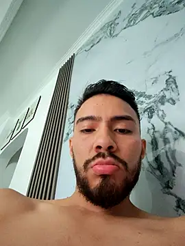 Snapshot of Zebas_hot chatting on 4, 7, 2026 Zebas hot online show from 4, 7, 2026