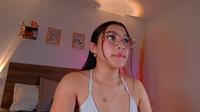  Emmakiss  online show from 24, 6, 2026