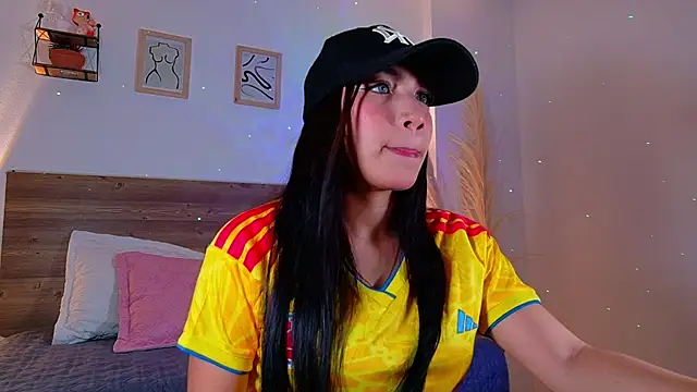  Emmakiss  online show from 7, 7, 2026