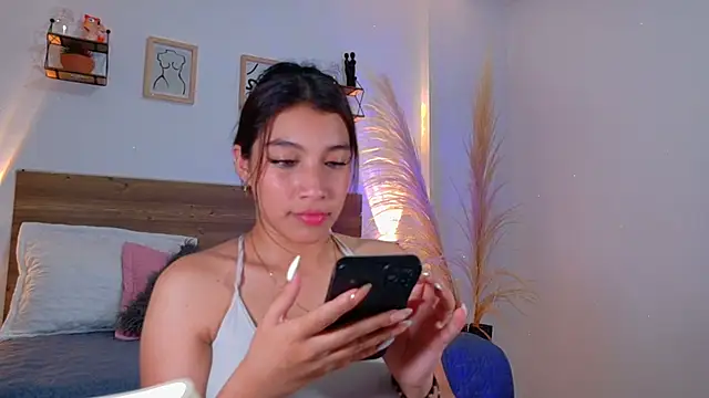  Emmakiss  online show from 30, 6, 2026