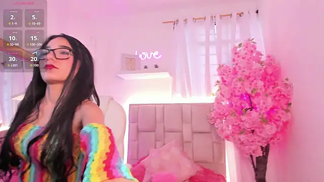 Snapshot of Violeta_Velvet_ chatting on 9, 7, 2026 Violeta Velvet online show from 9, 7, 2026