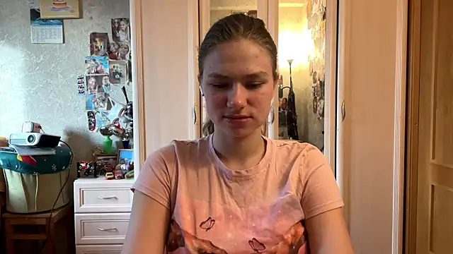 Snapshot of Codi_Rostersy chatting on 17, 6, 2026 Codi Rostersy online show from 17, 6, 2026