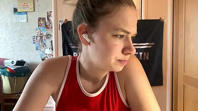 Snapshot of Codi_Rostersy chatting on 8, 7, 2026 Codi Rostersy online show from 8, 7, 2026