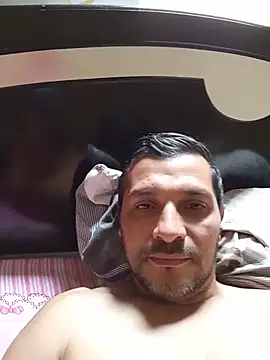 Snapshot of RIchar05 chatting on 6, 6, 2026 RIchar05 online show from 6, 6, 2026