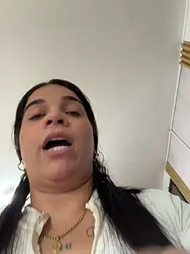 Snapshot of Siri_Luxx chatting on 17, 7, 2026 Siri Luxx online show from 17, 7, 2026