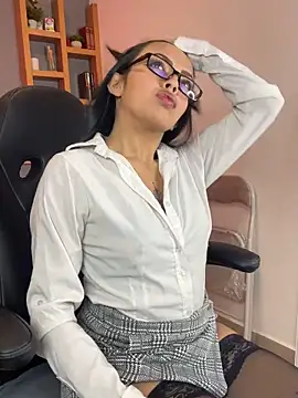 Madisson Bluee online show from 12, 6, 2026