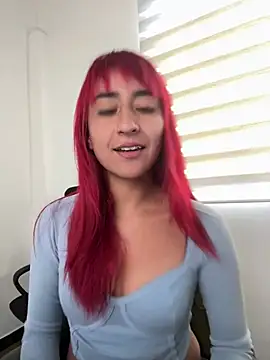 Juliethademon online show from 26, 6, 2026