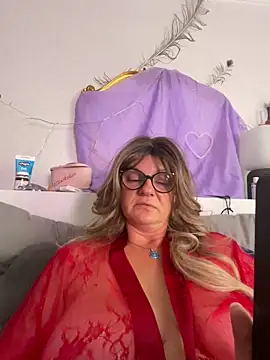 Snapshot of DirtyMarie80 chatting on 5, 6, 2026 DirtyMarie80 online show from 5, 6, 2026