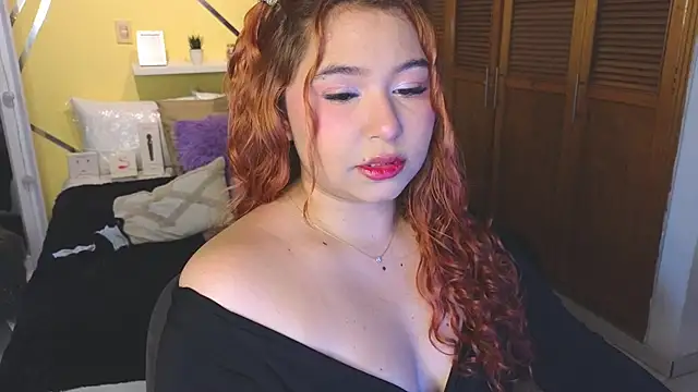 Snapshot of attenea_cutte chatting on 26, 6, 2026 attenea cutte online show from 26, 6, 2026