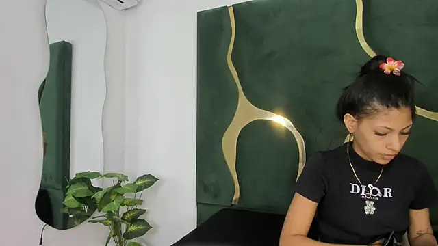Snapshot of Mila_petiteasm chatting on 11, 7, 2026 Mila petiteasm online show from 11, 7, 2026