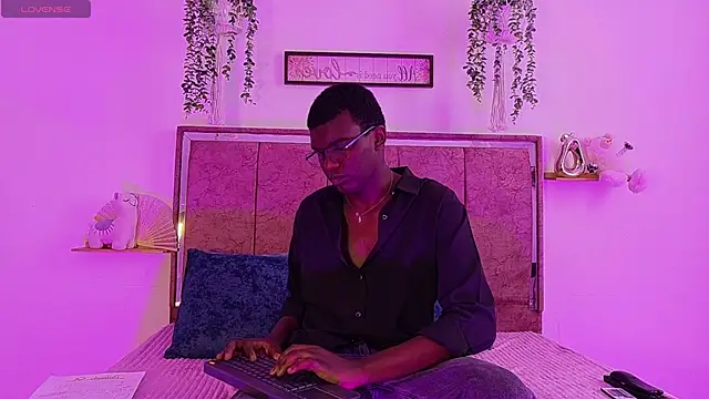 Snapshot of xavier_cole chatting on 5, 6, 2026 xavier cole online show from 5, 6, 2026