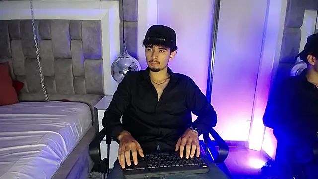 Snapshot of LucasThomson_ chatting on 23, 6, 2026 LucasThomson online show from 23, 6, 2026