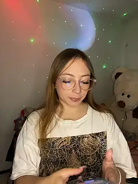 Caamii  online show from 19, 6, 2026